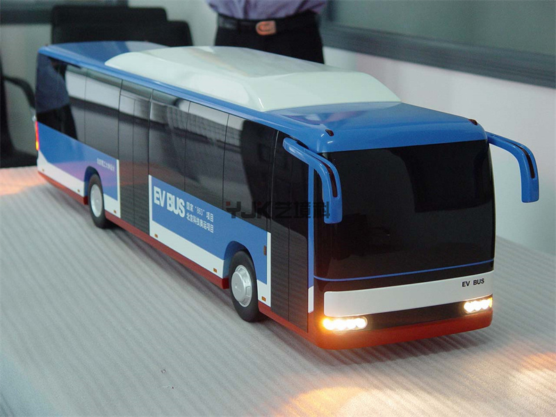 電動(dòng)低地板公交車